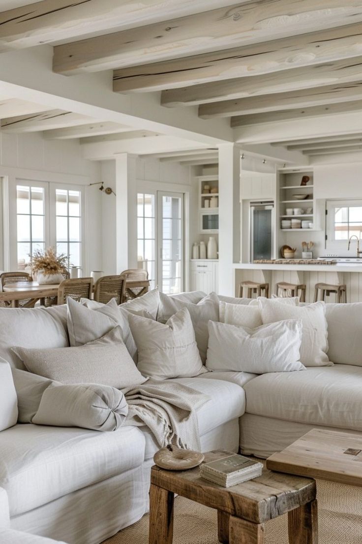 30 Neutral Coastal Decor Ideas That Scream Vacation Mode